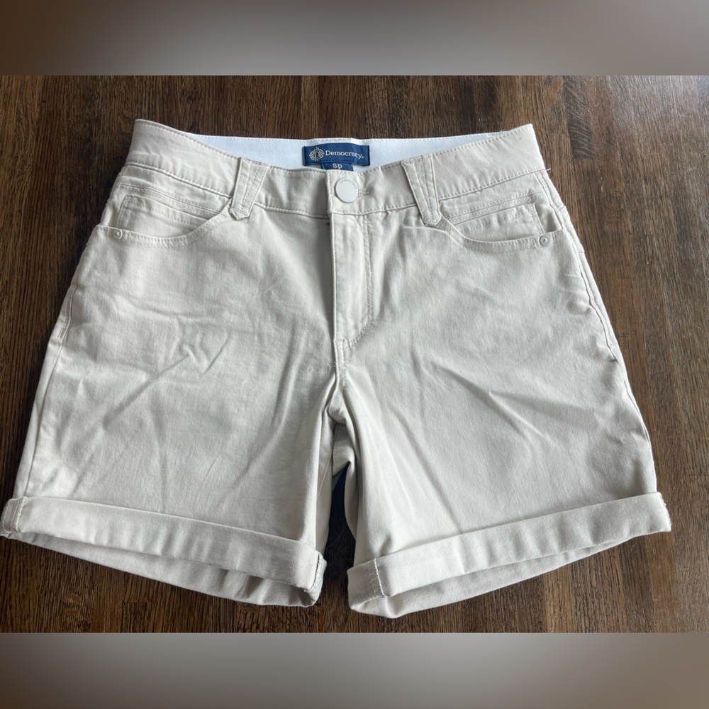 Democracy Tan Shorts - Size 8P